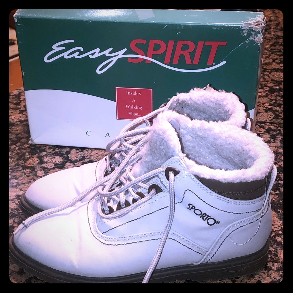 NWOT Sporto Women’s Cream-Colored Boots